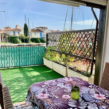 Appartement rue de l'amarrage à PORT GRIMAUD avec Terrasse vue canaux et garage Esterno foto