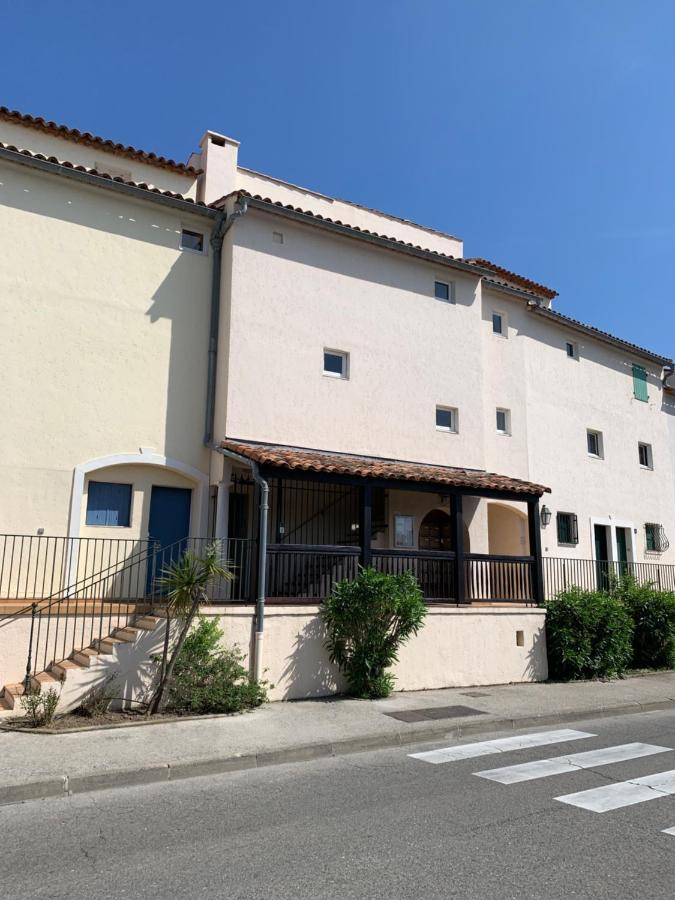 Appartement rue de l'amarrage à PORT GRIMAUD avec Terrasse vue canaux et garage Esterno foto